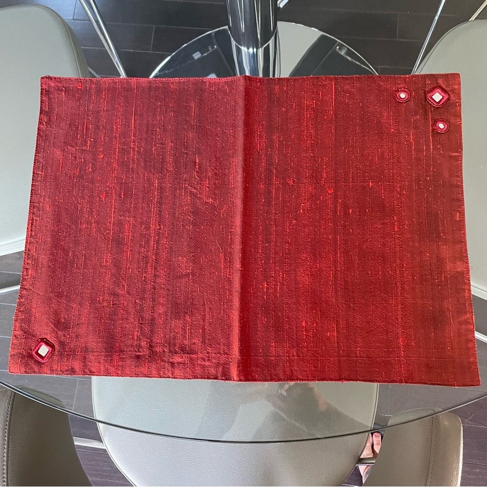 New Placemats Garnet Mirror, set of 8